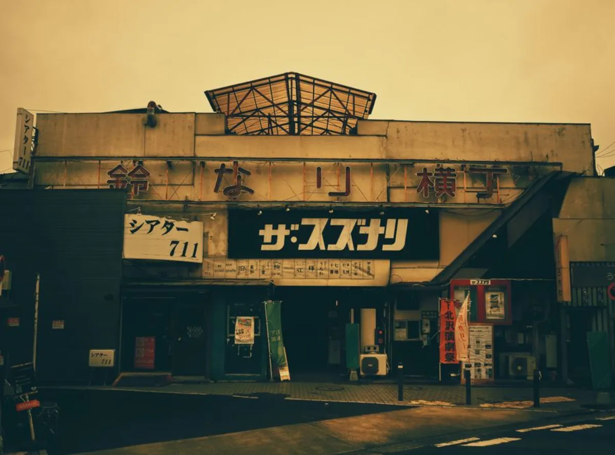 日本电影娼年：别只盯尺度看